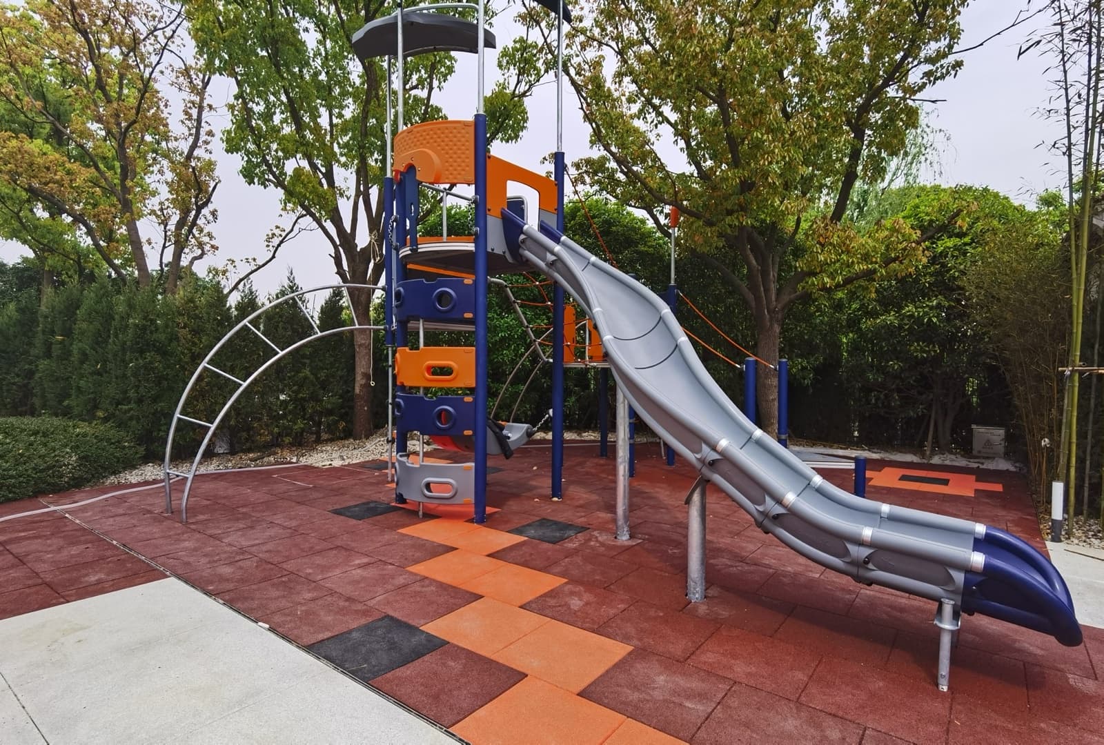 Villa backyard play area